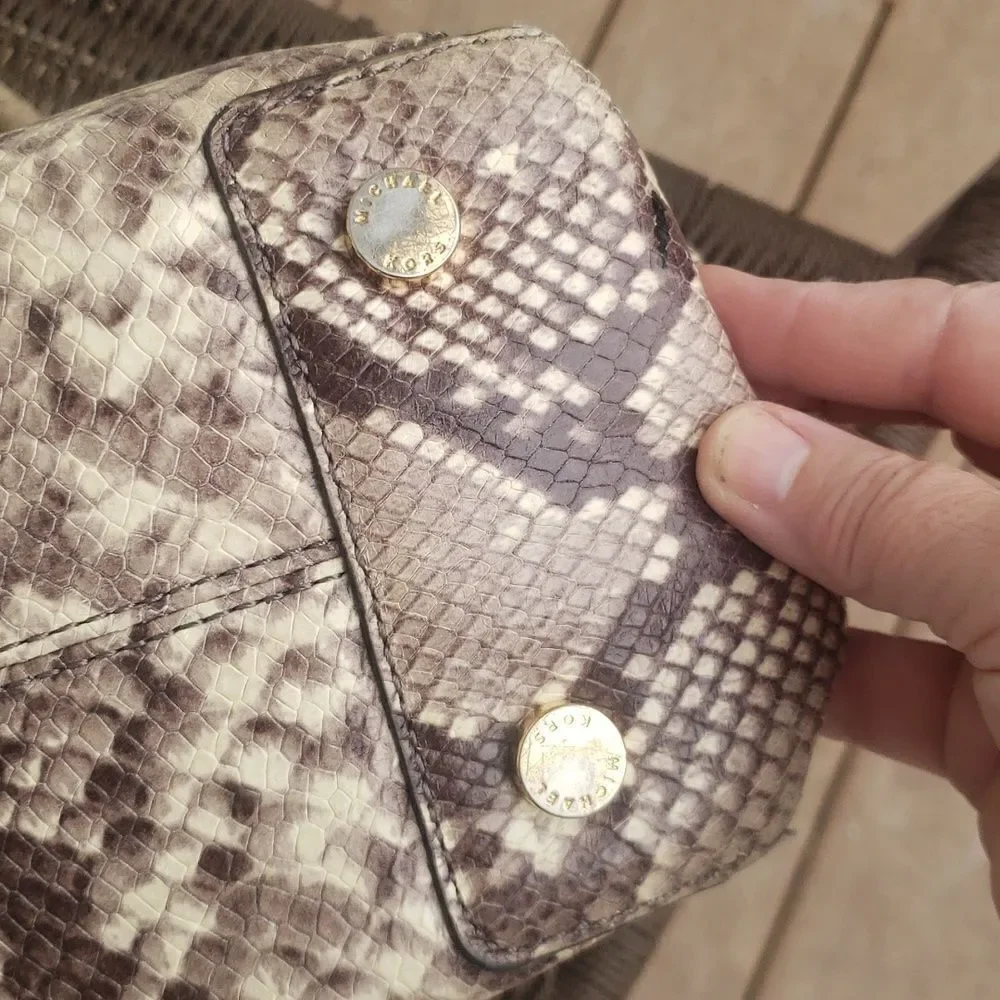Michael Kors Black Tan Beige Python Embossed Leather Handbag Shoulder Bag Purs